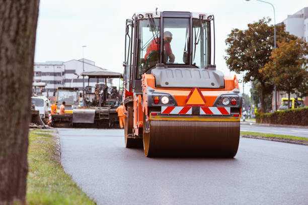 Best Asphalt Driveway Installation  in Bithlo, FL